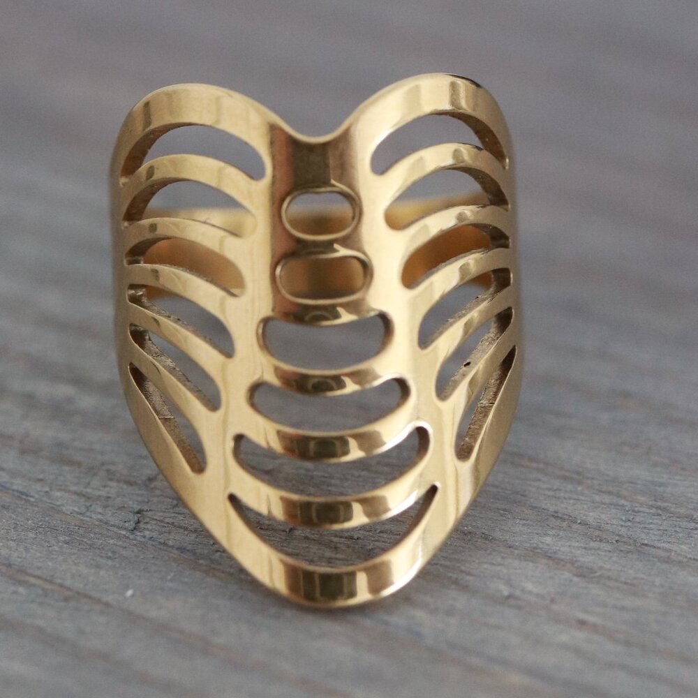 Monstera Style Big Fashion Ring 18k Gold Plated Stainless Steel